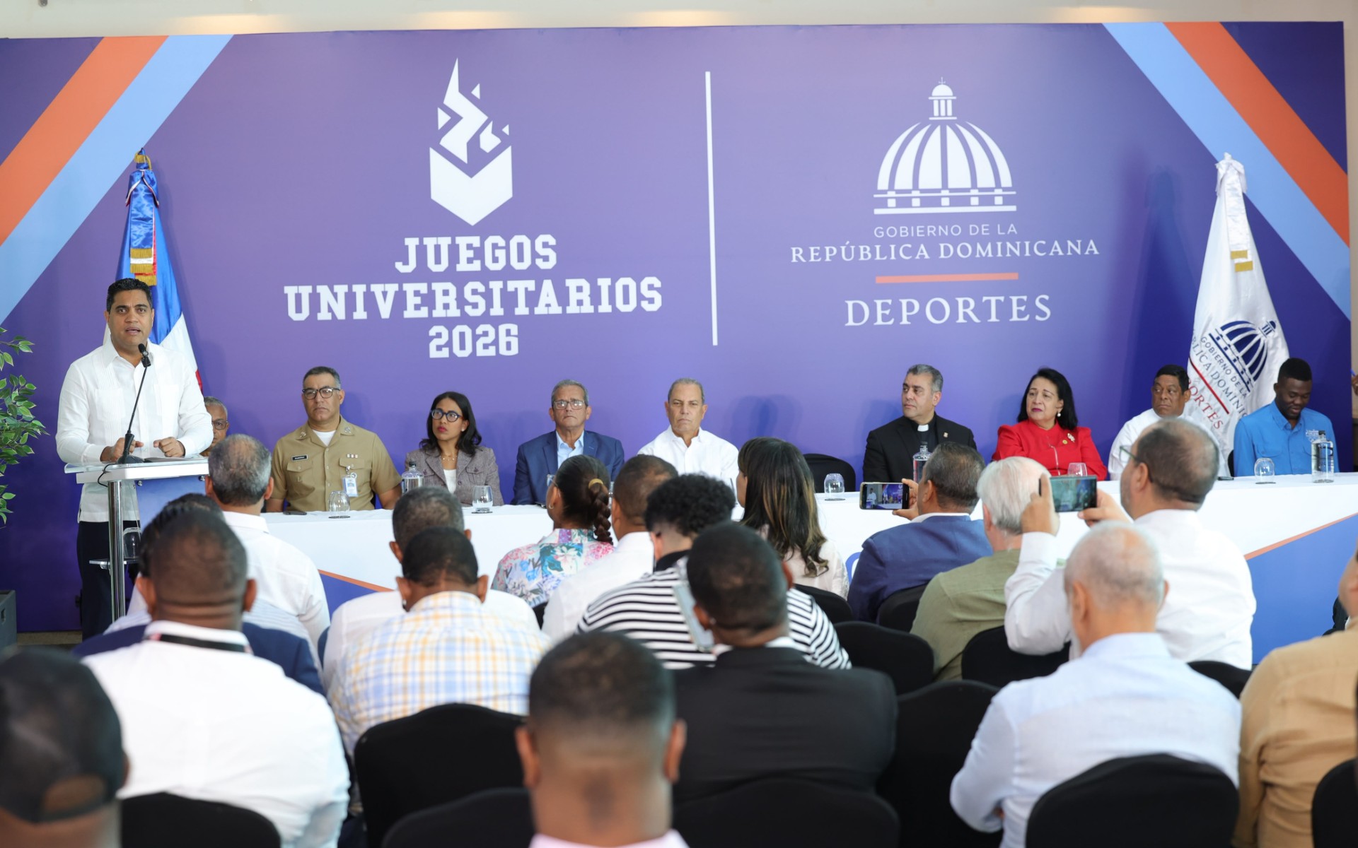 Ministro Kelvin Cruz anuncia Juegos Deportivos Universitarios 2026