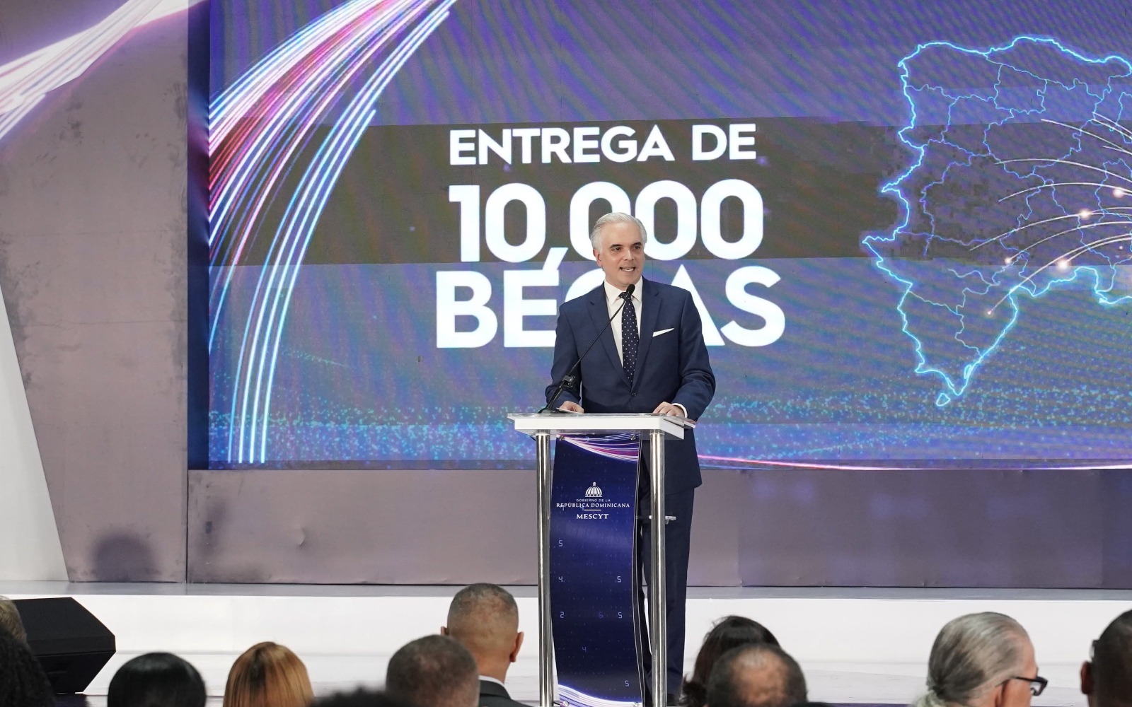 Luis Miguel De Camps destaca nuevas oportunidades para que estudiantes continúen su formación tras concluir el bachillerato