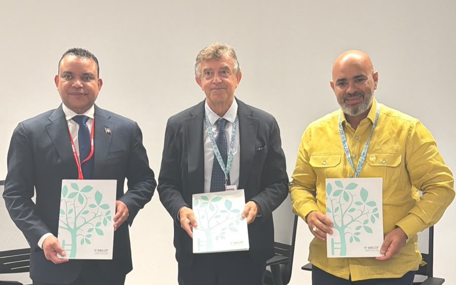Dr. Julio Landrón anuncia gran convenio para llevar la medicina robótica a los hospitales dominicanos antes del primer cuatrimestre de 2027