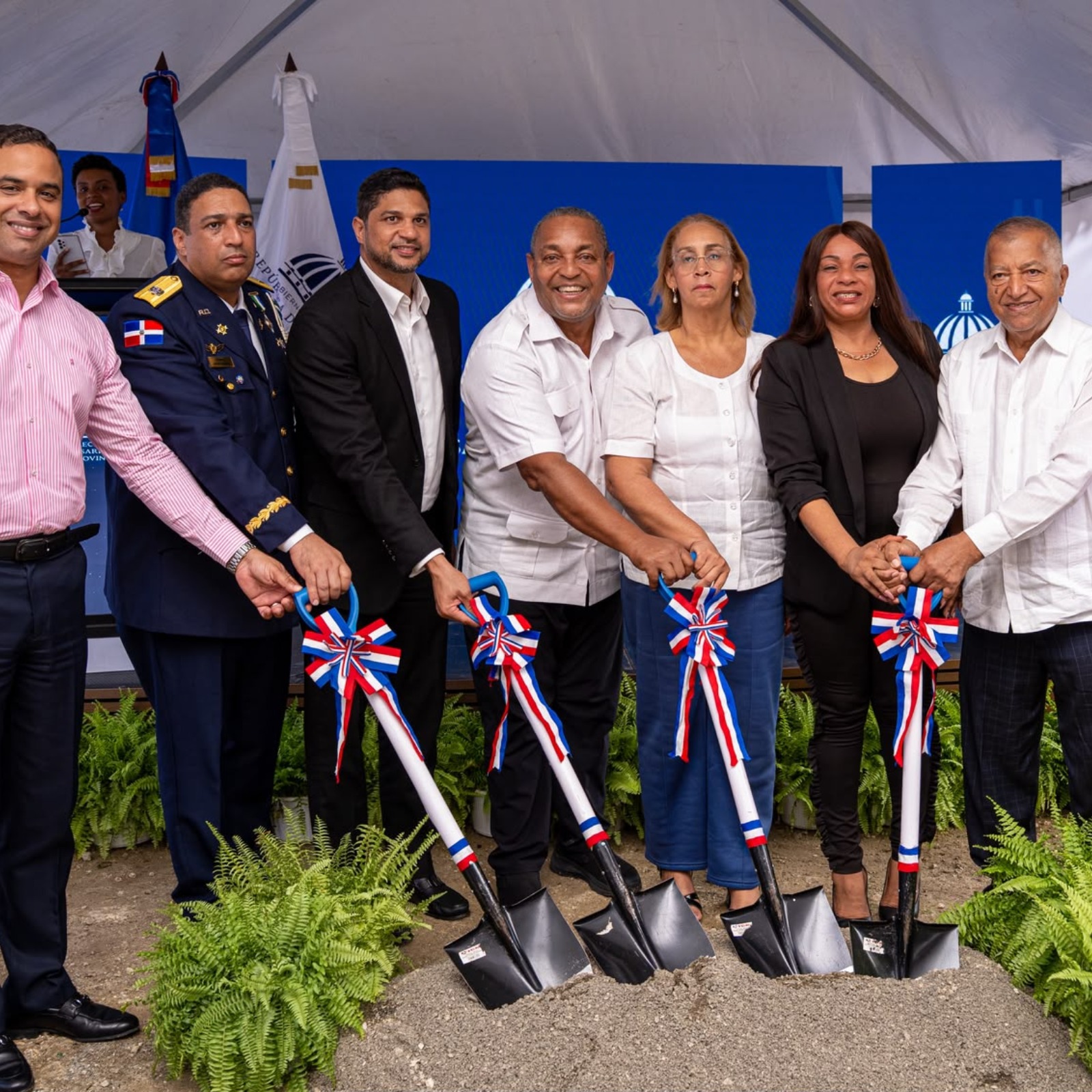 José Andújar encabeza primer palazo para la construcción de estación policial en Hatillo con inversión de RD$22 millones.