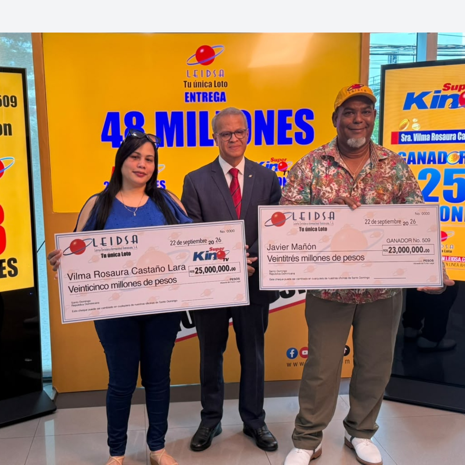 LEIDSA entrega 48 millones a dos ganadores del Súper Kino TV y el Loto.