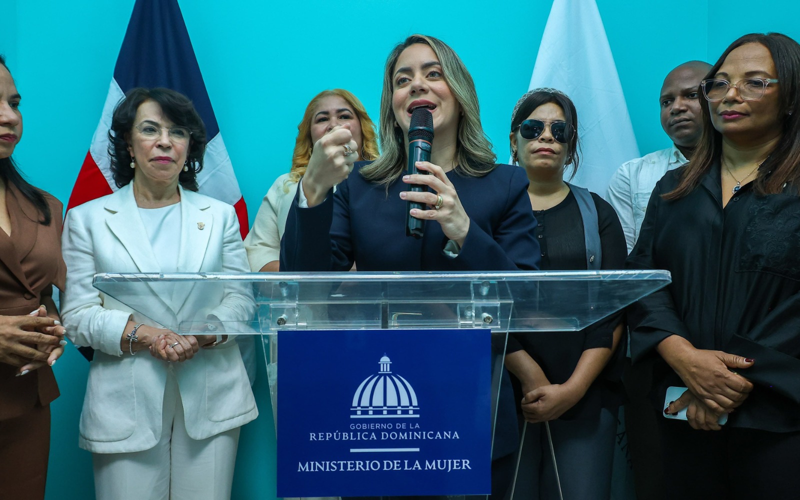 *Nueva oficina del Ministerio de la Mujer fortalece los servicios en Santiago*