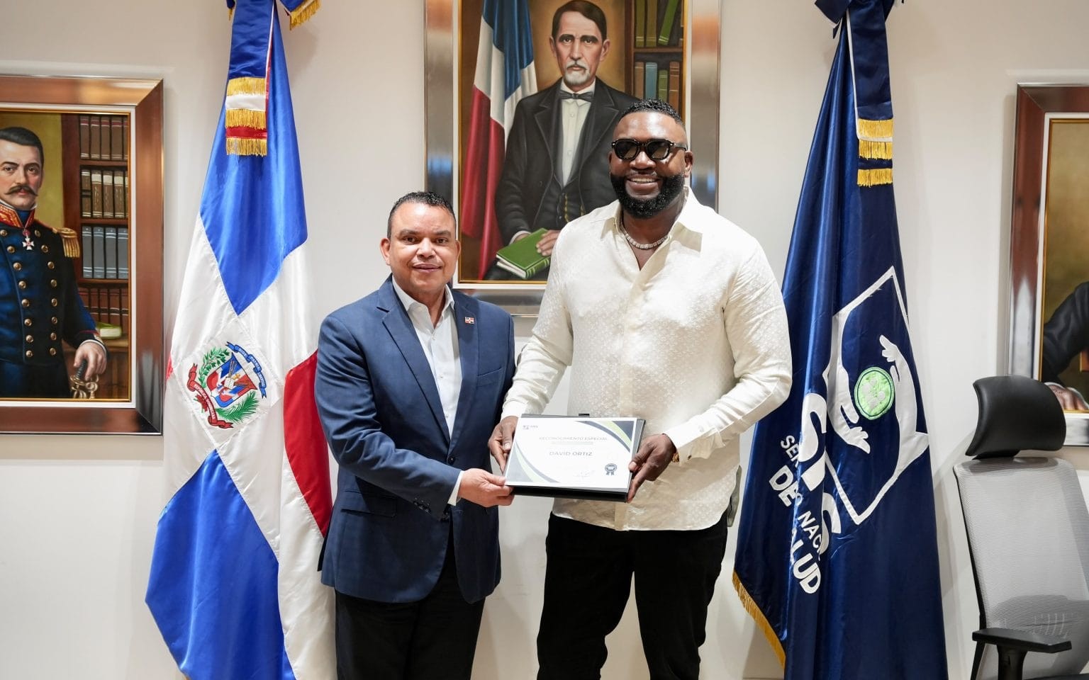 David Ortiz invita a la ciudadanía a participar en la gran Caminata por la Salud Mental
