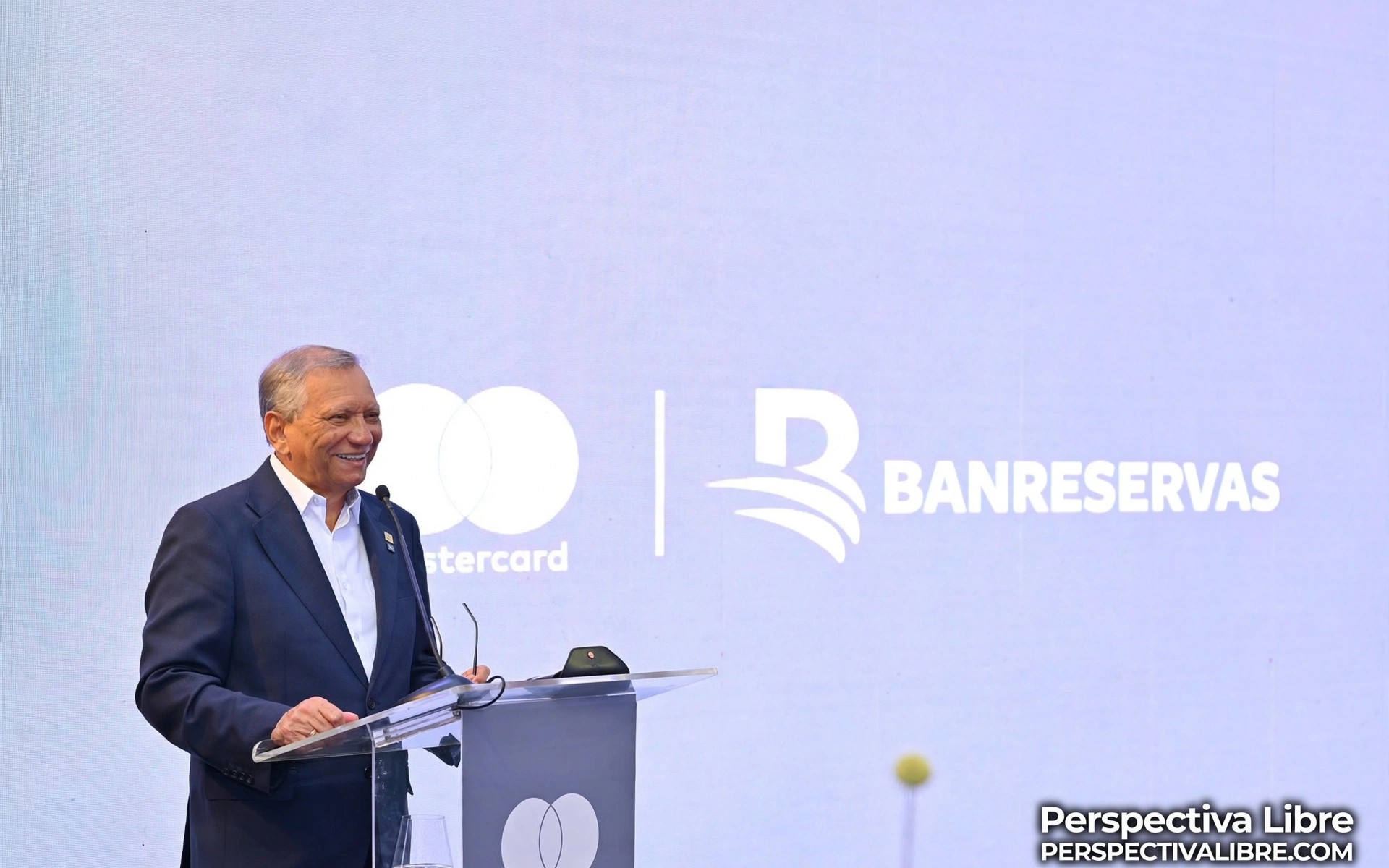 Banreservas lanza junto a Mastercard nueva tarjeta comercial para el sector empresarial