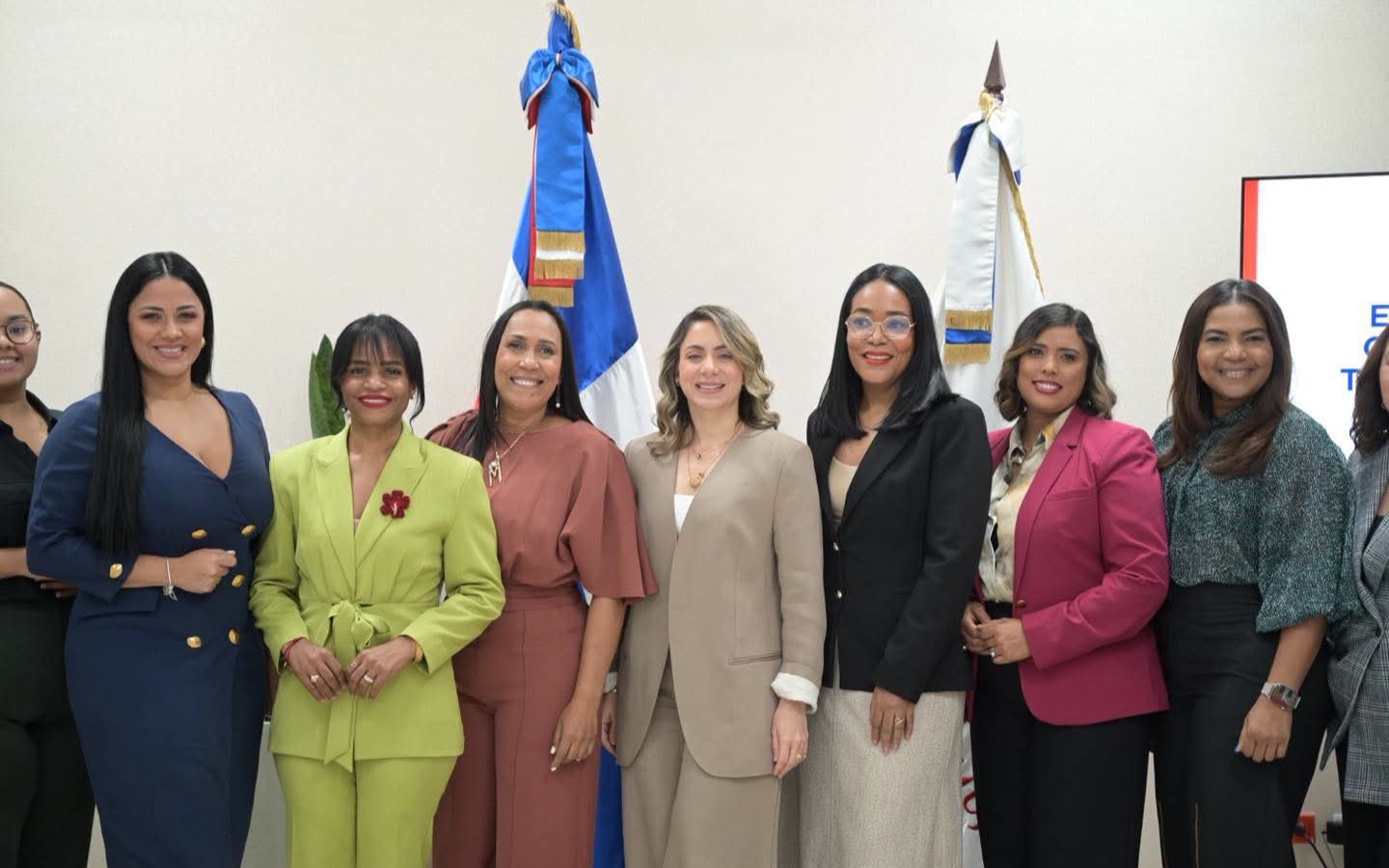 La forma en que comunicamos también puede hacer la diferencia en la vida de las mujeres.