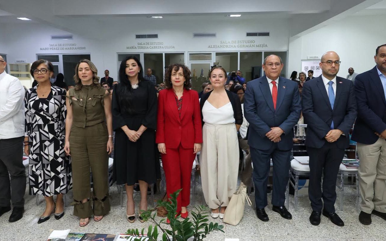 Ministra De La Mujer Participa Junto a otros Funcionarios cooperación España_ Dominicana