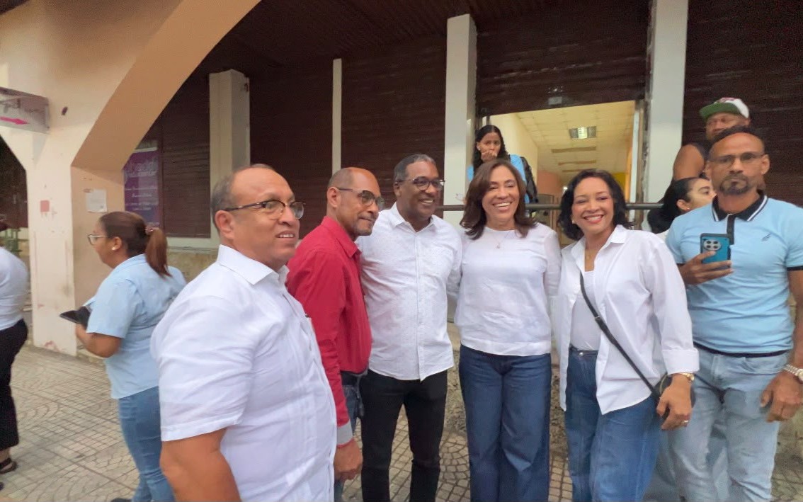 Agustín Burgos lidera jornada de inscripción y verificación de militantes del PRM
