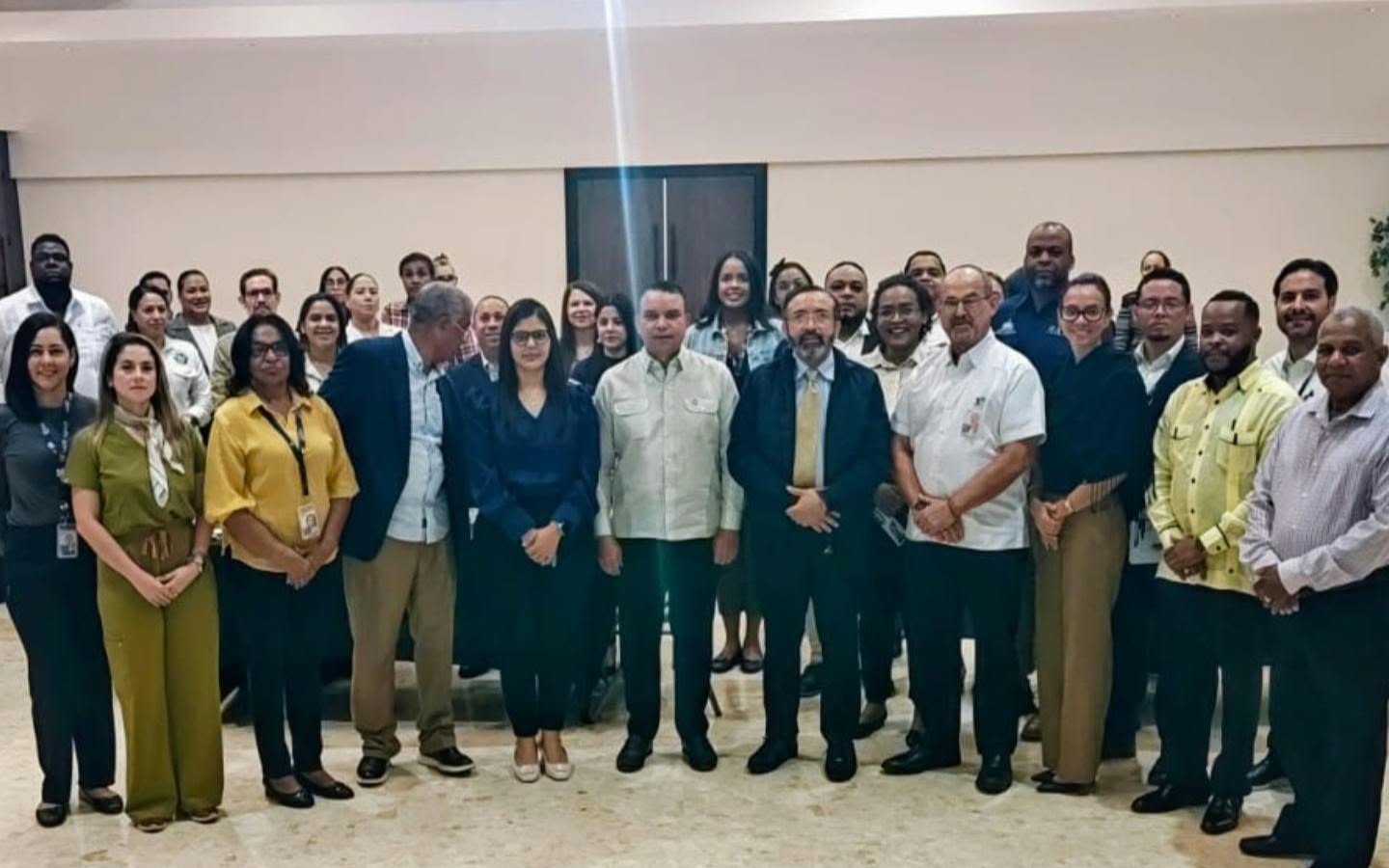 SNS celebra primer encuentro nacional sobre registro en línea del Certificado de Nacido Vivo