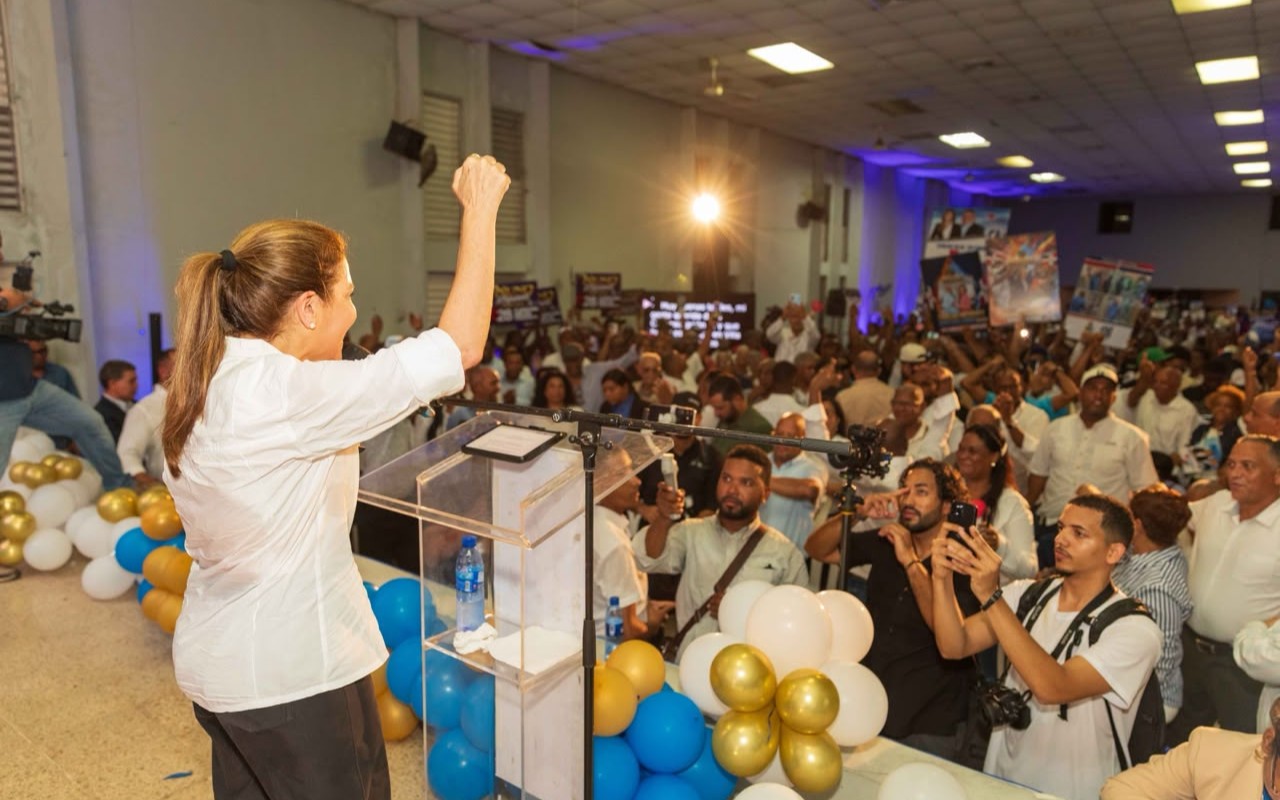 Carolina juramenta comando de campaña en Circunscripción 3 de la capital, territorio con 273 mil electores
