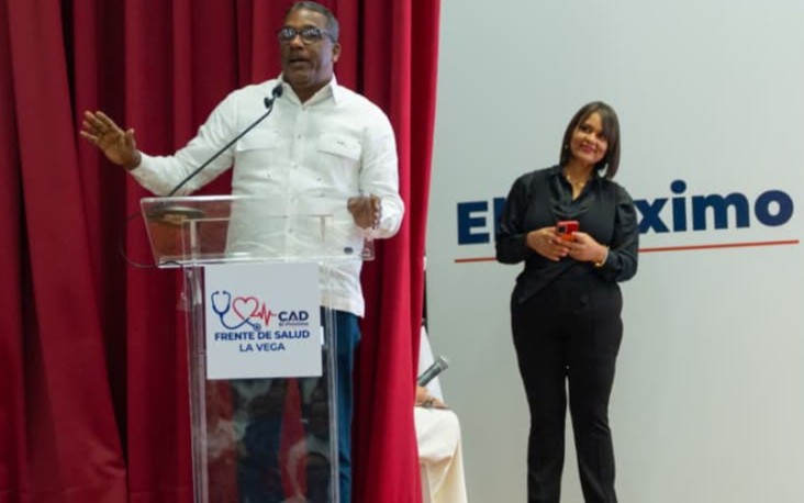 Juramentan al Frente de Salud de La Vega en apoyo al proyecto presidencial de David Collado