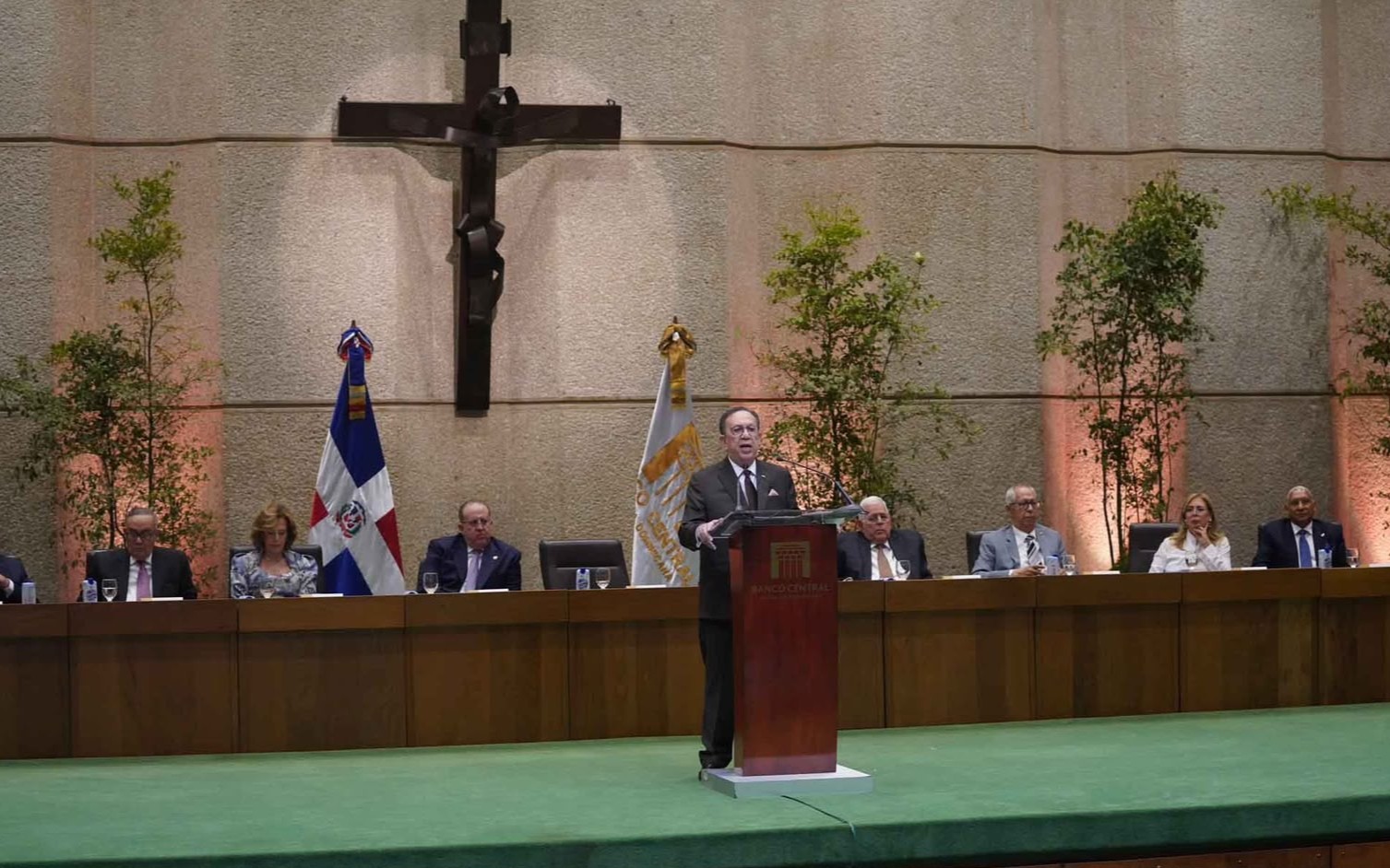 Valdez Albizu: Economía creció 5.6% en septiembre y proyecta 4.5% al cierre del2026